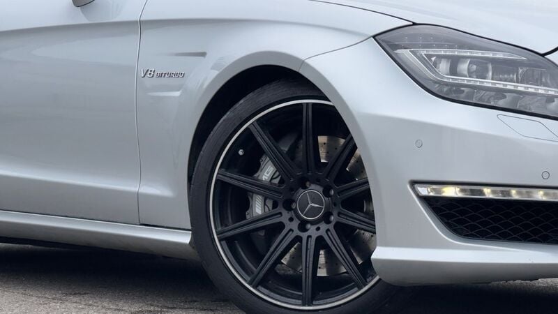 Gebraucht Mercedes CLS63 AMG AMG 525 PS (386 kW) 2013 Silber Limousine