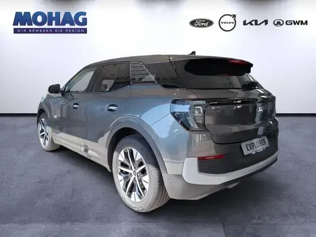 Neu Ford Explorer Select 210 kW (286 PS) 2026 Metallic) (grau SUV