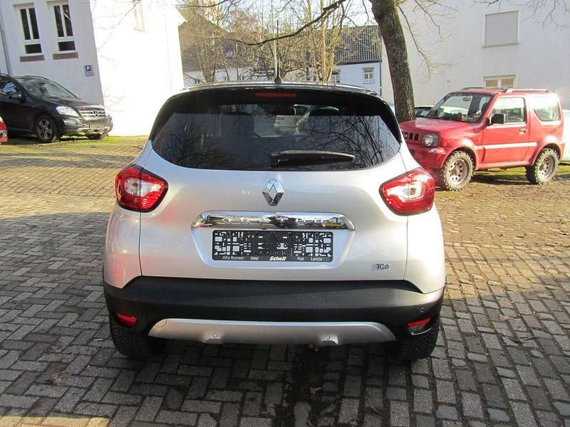 Gebraucht Renault Captur Crossborder 118 PS (86 kW) 2016 Silber SUV