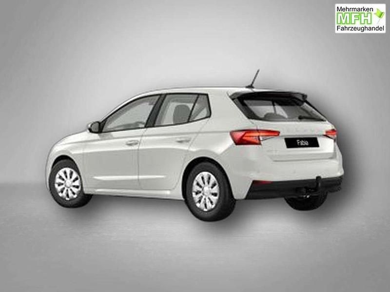 Neu Skoda 110 R Selection 150 PS (110 kW) 2026 Candy weiß Limousine