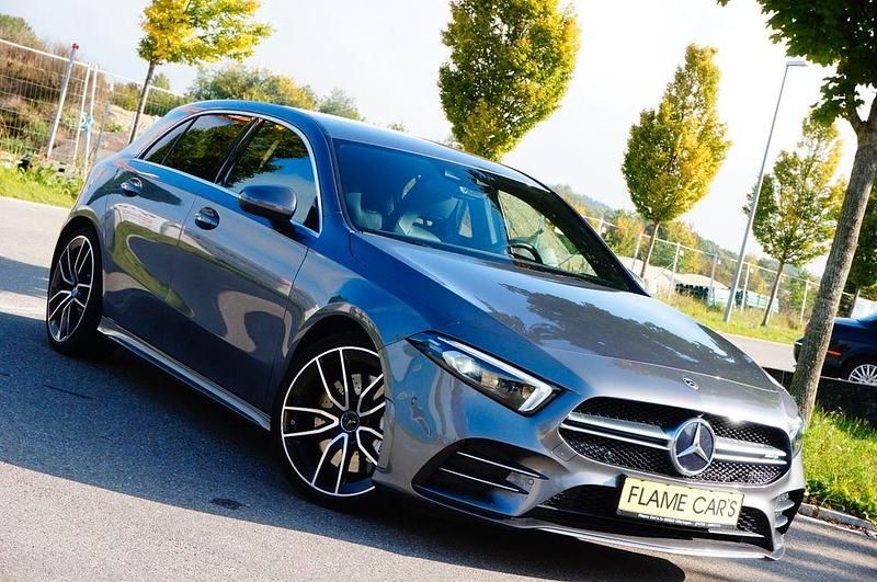 Grau Gebraucht 2020 Mercedes A35 AMG AMG Limousine | 31.990 € (Fairer Preis) - Bild 1/4