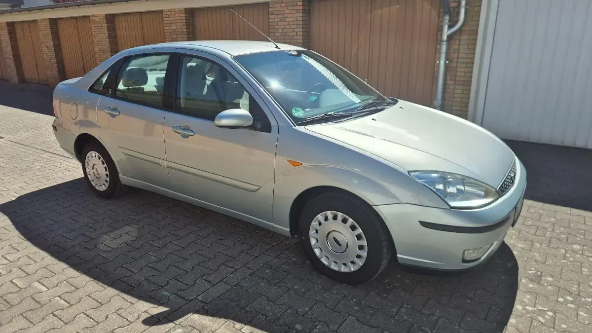 Gebraucht Ford Focus Ghia 116 PS (85 kW) 2004 Grün Limousine