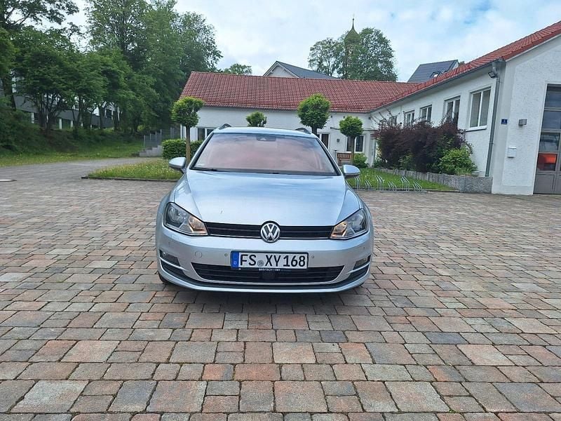 Grün Gebraucht 2014 VW Golf VII Kombi | 7.000 € (Guter Preis) - Bild 1/4
