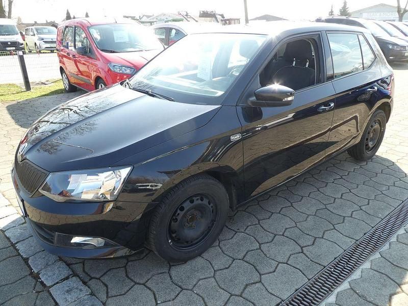 Gebraucht Skoda Fabia Active 60 PS (44 kW) 2018 Schwarz Limousine