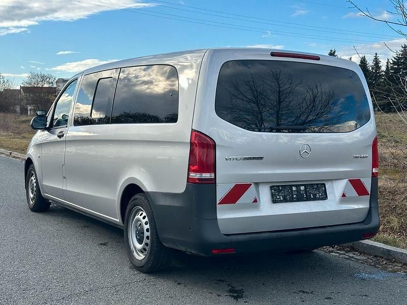 Gebraucht Mercedes Vito 163 PS (119 kW) 2020 Silber Van