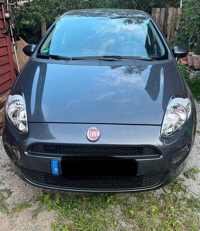 Grau Gebraucht 2014 Fiat Punto Street Kleinwagen | 7.490 € - Bild 1/4