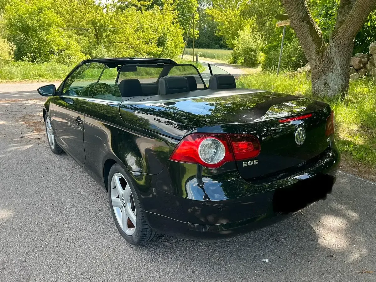 Gebraucht VW Eos Edition 122 PS (89 kW) 2010 Schwarz Cabrio