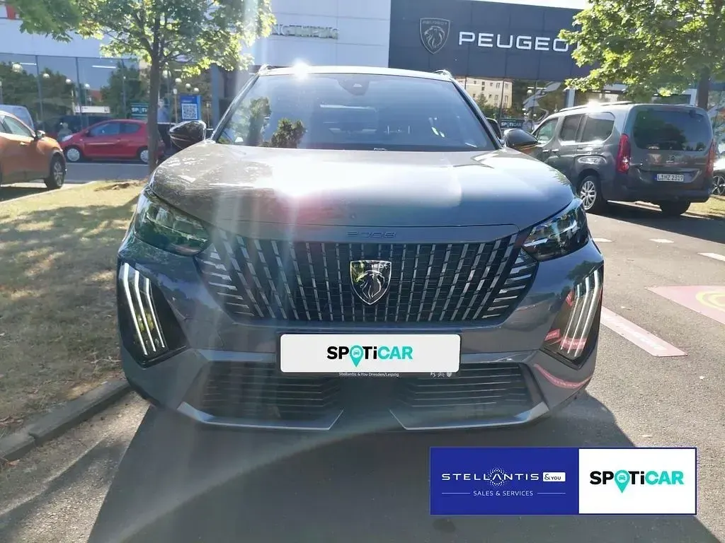 Gebraucht Peugeot 2008 GT 131 PS (96 kW) 2024 Grau SUV