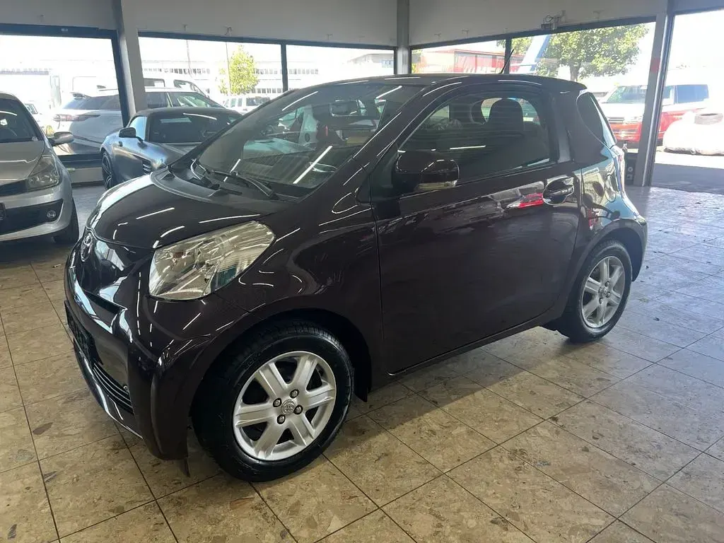 Gebraucht Toyota iQ Basis 68 PS (50 kW) 2009 Kleinwagen