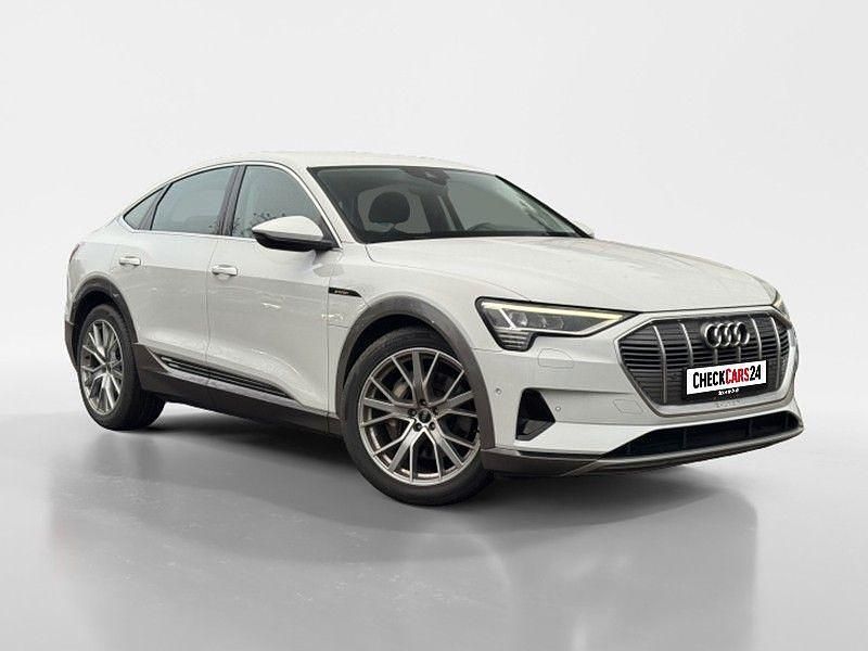 Weiß Gebraucht 2023 Audi e-tron Sportback Advanced Plus SUV | 53.189 € - Bild 1/4