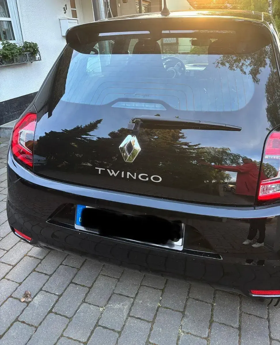 Gebraucht Renault Twingo Signature 73 PS (53 kW) 2020 Schwarz Kleinwagen