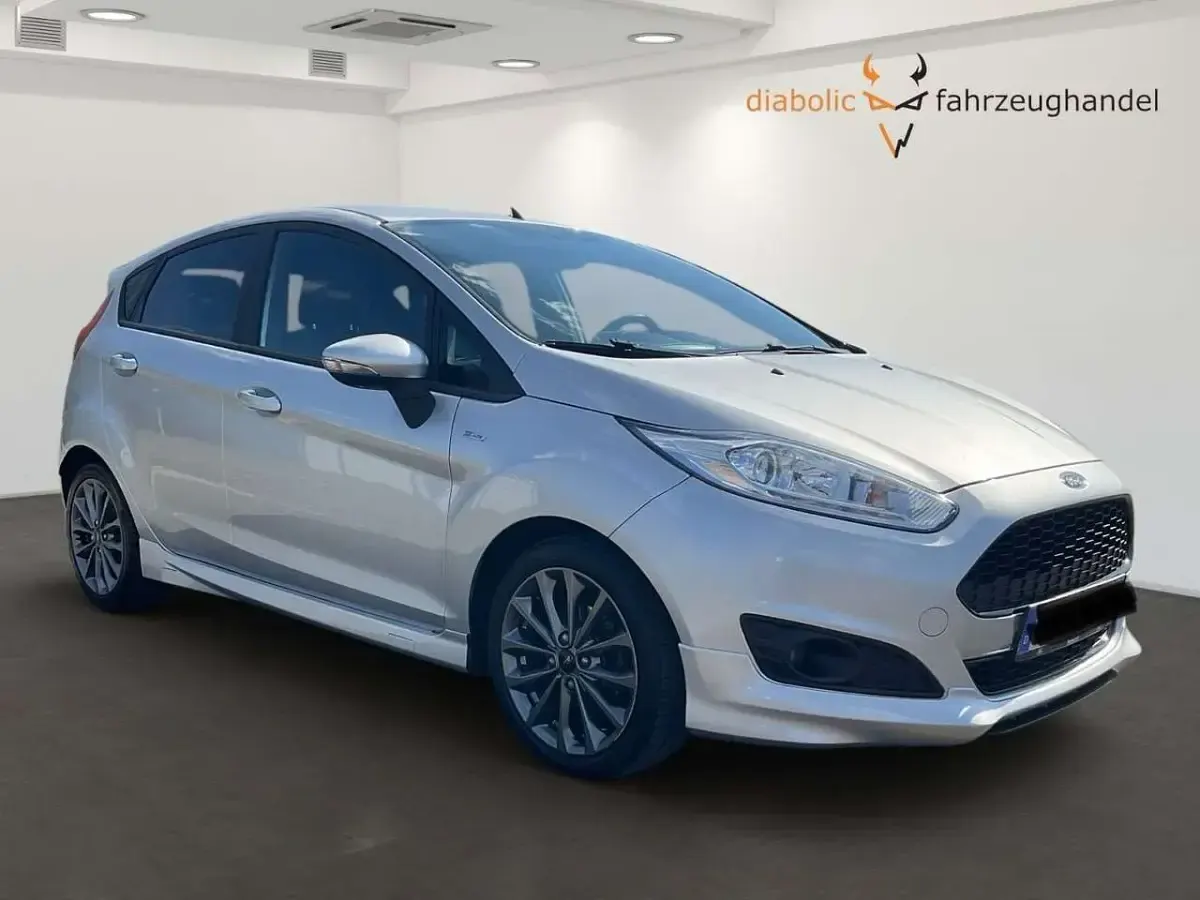 Gebraucht Ford Fiesta ST-Line 140 PS (102 kW) 2017 Silber Kleinwagen