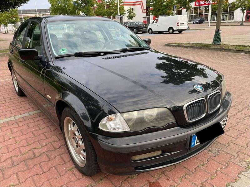 Schwarz Gebraucht 2000 BMW 318 Limousine | 2.499 € (Fairer Preis) - Bild 1/4