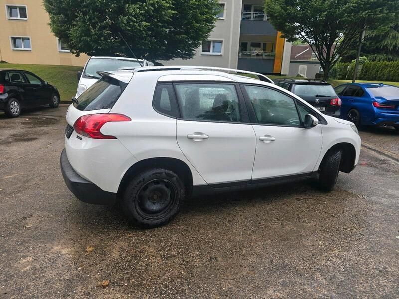 Weiß Gebraucht 2013 Peugeot 2008 SUV | 2.500 € (Guter Preis) - Bild 1/4