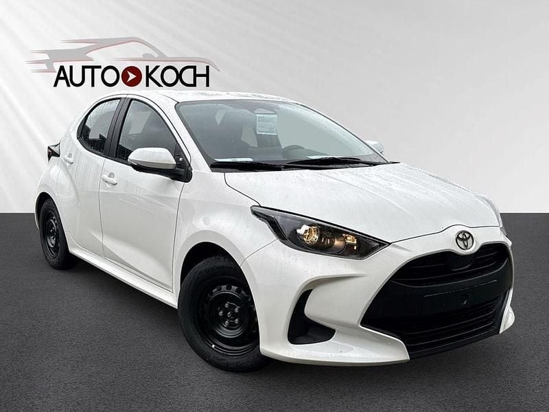 Weiß Neu 2025 Toyota Yaris Hybrid Business Edition Limousine | 22.990 € (Guter Preis) - Bild 1/4