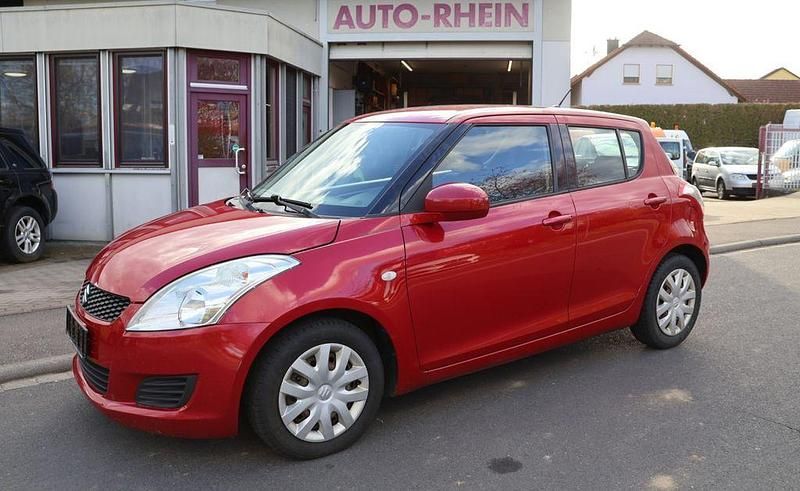 Gebraucht Suzuki Swift 94 PS (69 kW) 2010 Rot Kleinwagen
