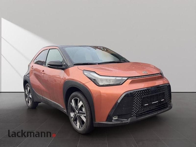 Neu Toyota Aygo X 117 PS (86 kW) 2025 Violett SUV