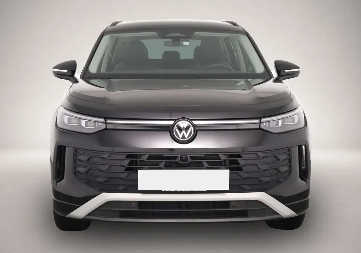 Gebraucht VW Tayron Life 150 PS (110 kW) 2025 Grenadillschwarz metallic SUV