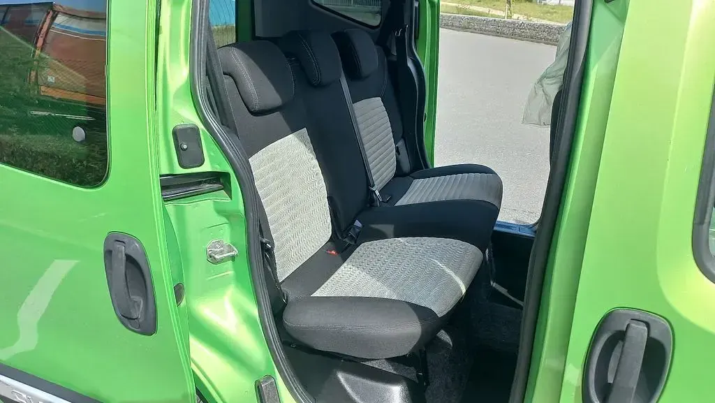 Gebraucht Fiat Qubo Trekking 95 PS (69 kW) 2016 Grün Van / Kleinbus