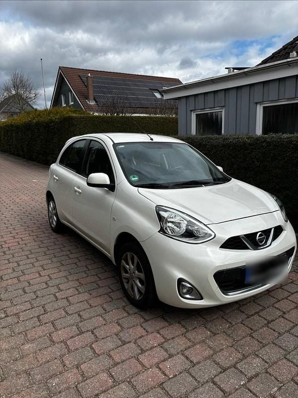 Gebraucht Nissan Micra Acenta 80 PS (58 kW) 2017 Weiß Kleinwagen