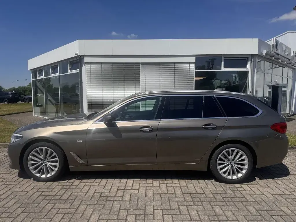 Gebraucht BMW 530 Luxury Line 265 PS (194 kW) 2017 Grau Limousine