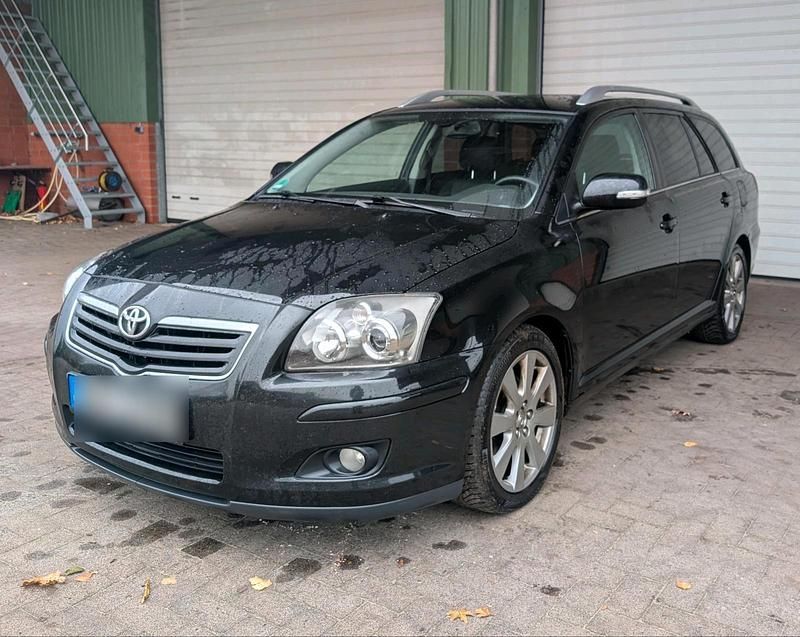 Schwarz Gebraucht 2008 Toyota Avensis T2 Kombi | 4.500 € (Etwas zu teuer) - Bild 1/4