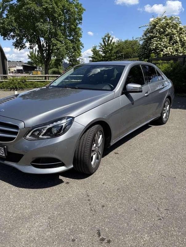 Gebraucht 2015 Mercedes E300 Limousine | 17.500 € (Fairer Preis) - Bild 1/4
