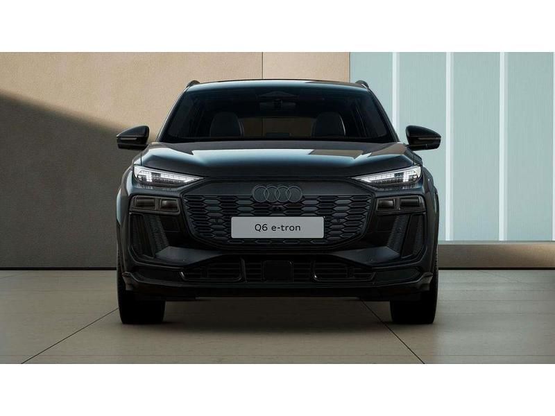 Gebraucht Audi Q6 e-tron S-Line 284 kW (387 PS) 2025 Grau SUV