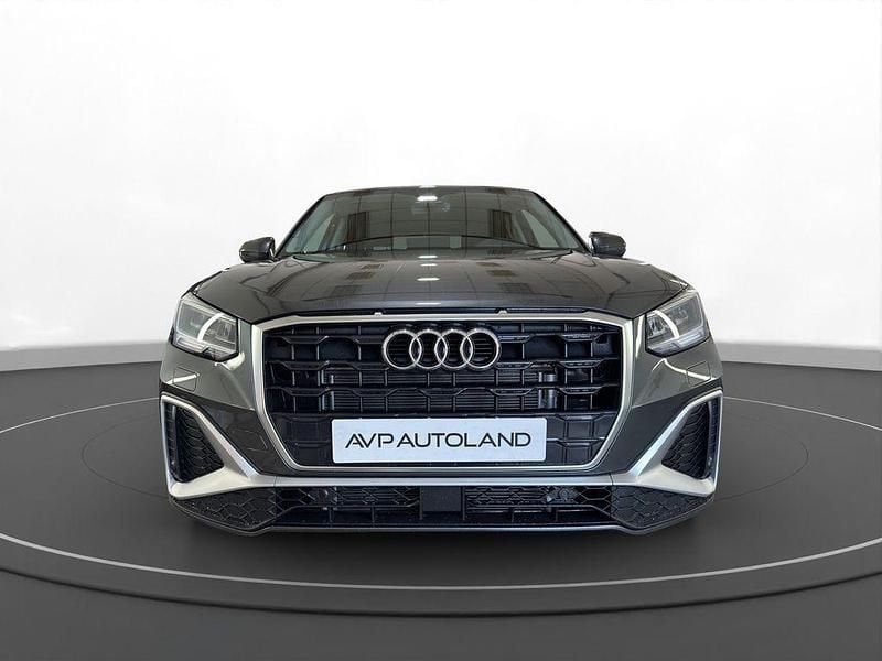 Neu Audi Q2 S-Line 150 PS (110 kW) 2026 Grau SUV
