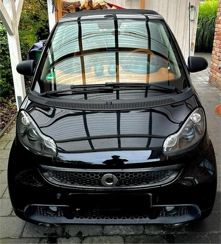 Schwarz Gebraucht 2012 Smart ForTwo Cabrio Cabrio | 8.500 € (Teuer) - Bild 1/4