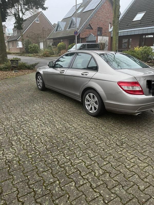 Gebraucht Mercedes 220 170 PS (125 kW) 2007 Limousine