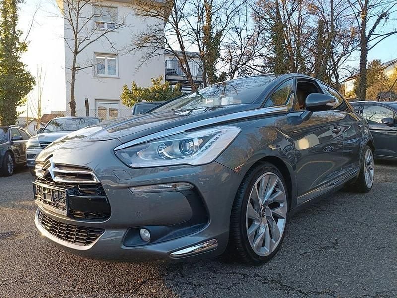 Grau Gebraucht 2012 Citroën DS5 Sport Chic Kleinwagen | 7.999 € - Bild 1/4