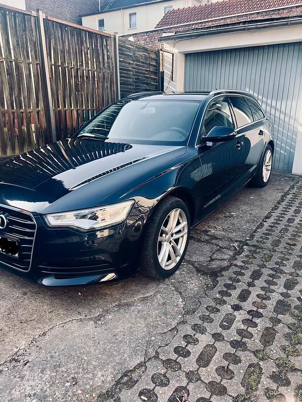 Gebraucht Audi A6 204 PS (150 kW) 2014 Blau Kombi