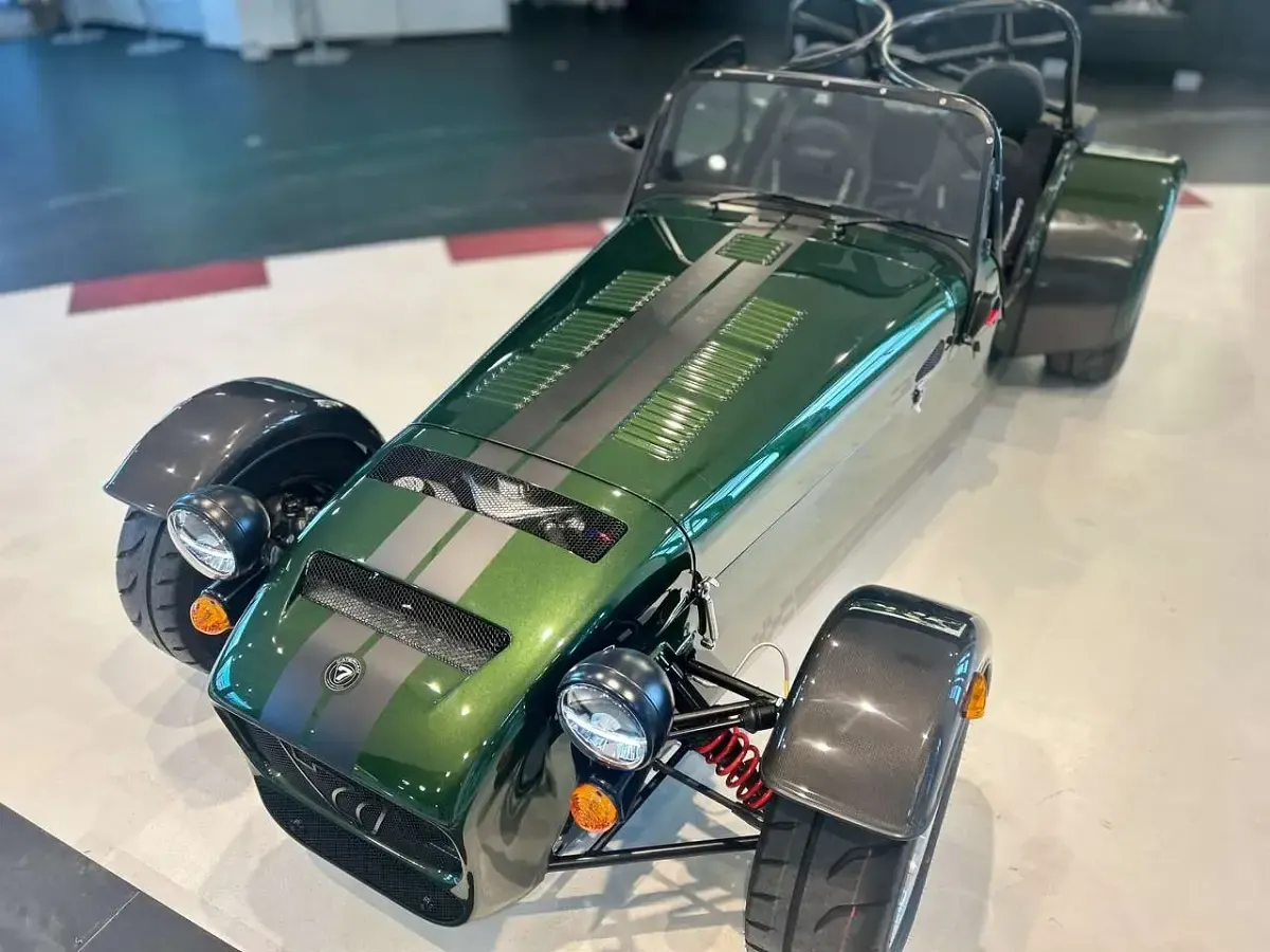 Neu Caterham Seven 222 PS (163 kW) 2026 Verde emes ( lamborghini )