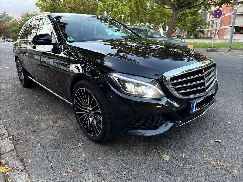 Schwarz Gebraucht 2015 Mercedes C220 Exclusive Kombi | 13.800 € (Fairer Preis) - Bild 1/4