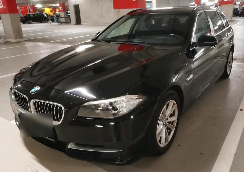 Gebraucht BMW 520 190 PS (139 kW) 2017 Schwarz Kombi