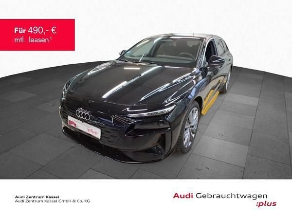 Schwarz (mythosschwarz metallic) Gebraucht 2025 Audi A6 e-tron Ambiente Kombi | 56.991 € - Bild 1/4