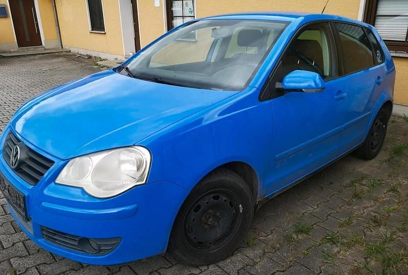 Blau Gebraucht 2006 VW Polo Limousine | 600 € - Bild 1/2