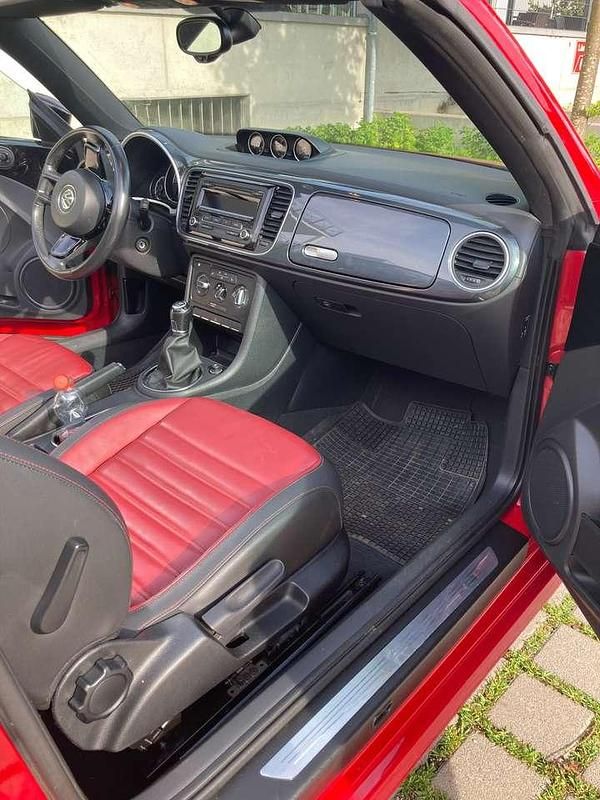 Gebraucht VW Beetle Cabriolet Design 140 PS (102 kW) 2014 Rot Cabrio