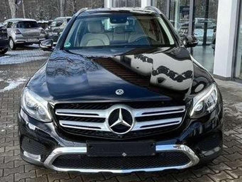 Gebraucht Mercedes GLC220 Exclusive 170 PS (125 kW) 2018 Obsidianschwarzmetallic SUV