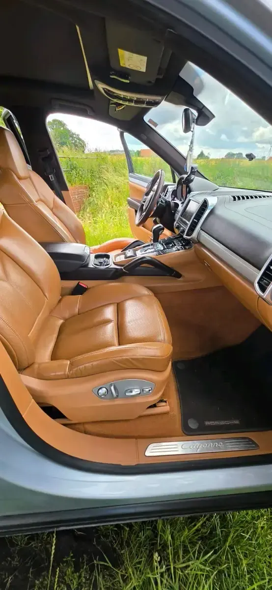 Gebraucht Porsche Cayenne 262 PS (192 kW) 2015 Grau SUV