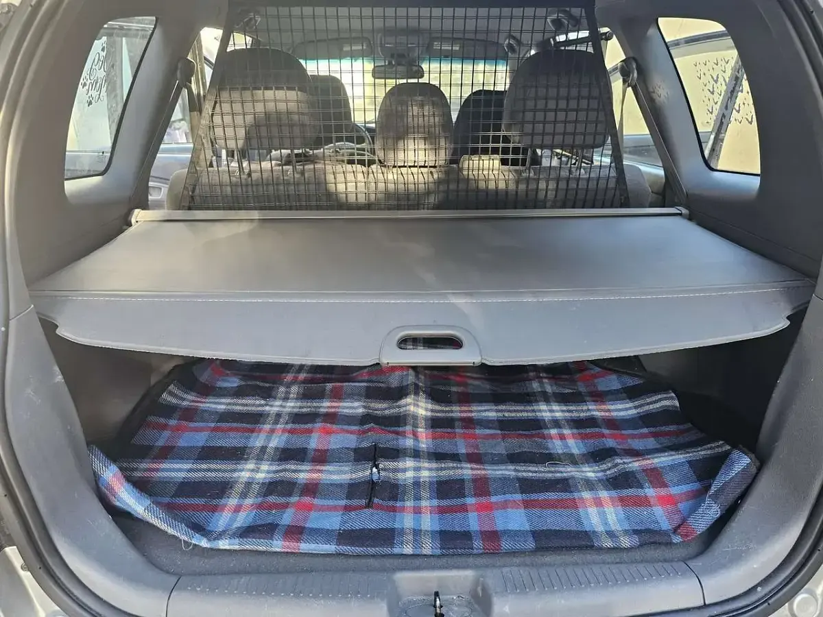 Gebraucht Kia Carens LX 139 PS (102 kW) 2005 Van / Kleinbus