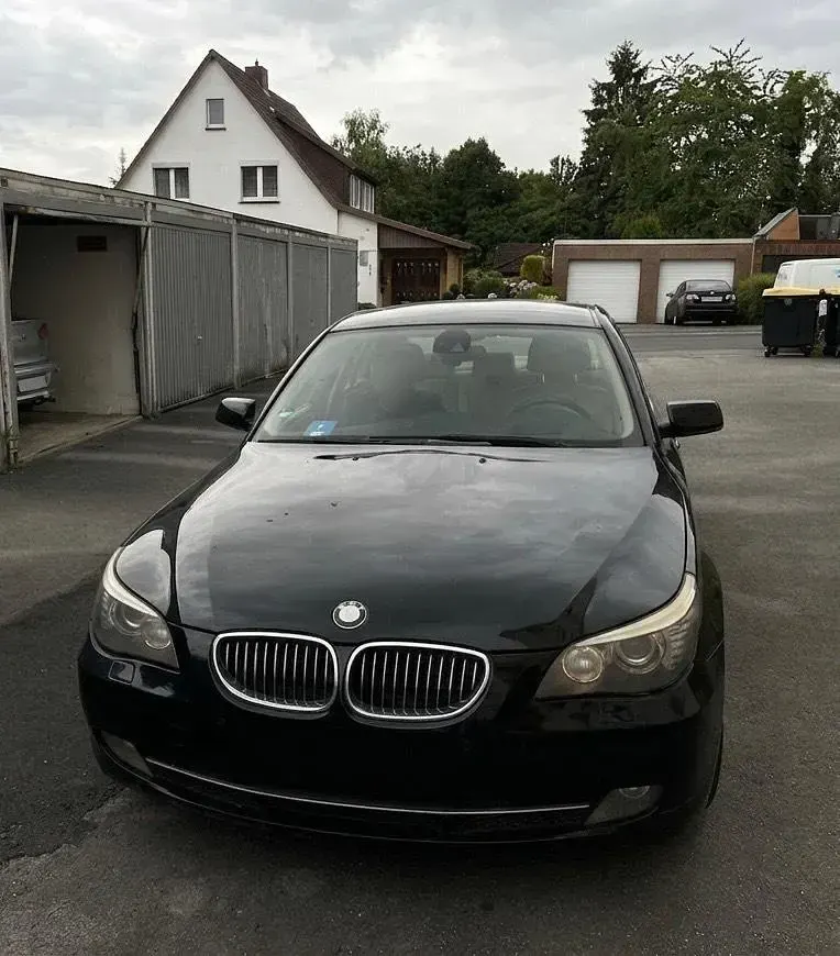 Gebraucht BMW 530 272 PS (200 kW) 2008 Schwarz Limousine