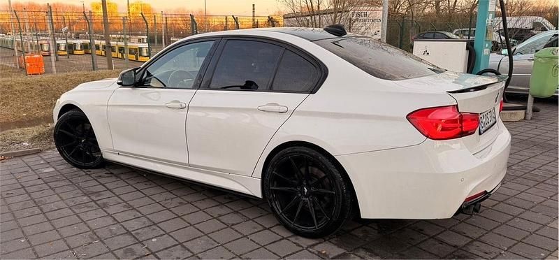 Gebraucht BMW 330 M Sport 258 PS (189 kW) 2012 Weiß Limousine