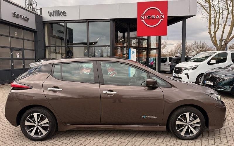 Gebraucht Nissan Leaf Acenta 110 kW (150 PS) 2019 Braun Kleinwagen