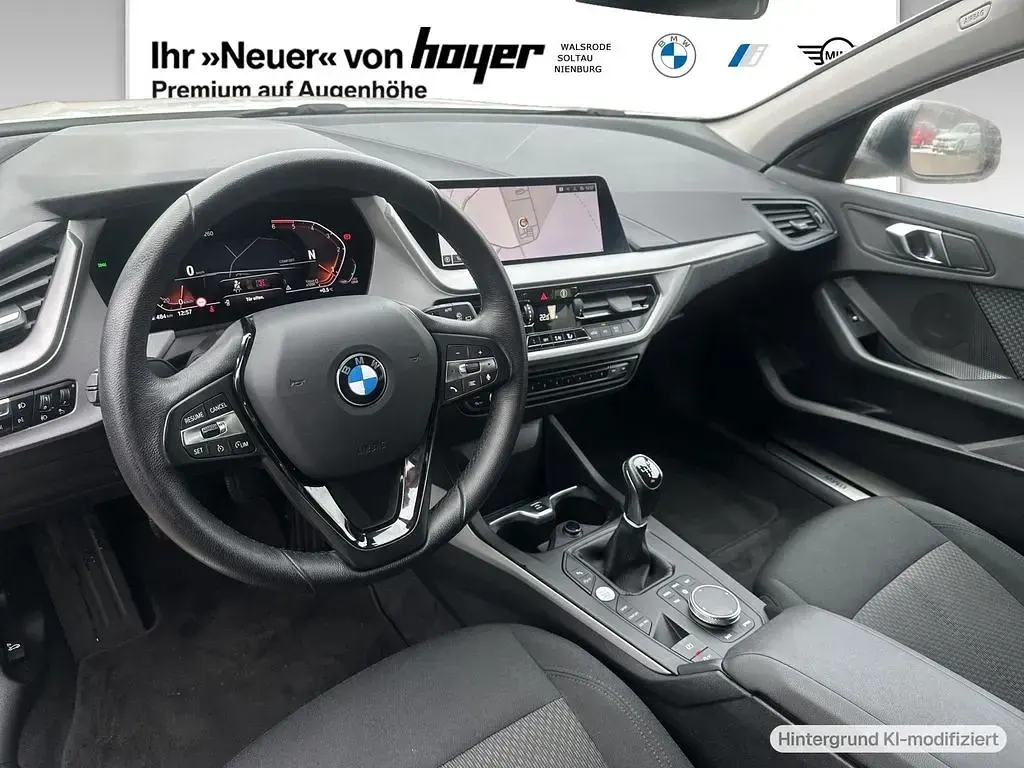 Gebraucht BMW 118 Advantage 150 PS (110 kW) 2022 Alpinweiß uni Kleinwagen