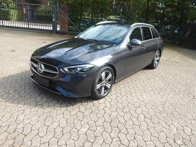 Grau Gebraucht 2022 Mercedes C300 Avantgarde Limousine | 31.990 € (Superpreis) - Bild 1/4