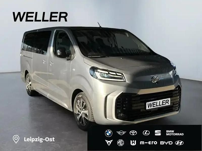 Gebraucht Toyota Proace Team 177 PS (130 kW) 2025 Silver metallic (silber) Van / Kleinbus