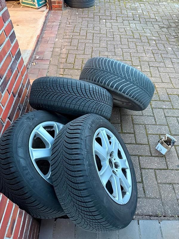 Gebraucht BMW 323 170 PS (125 kW) 2000 Schwarz Limousine