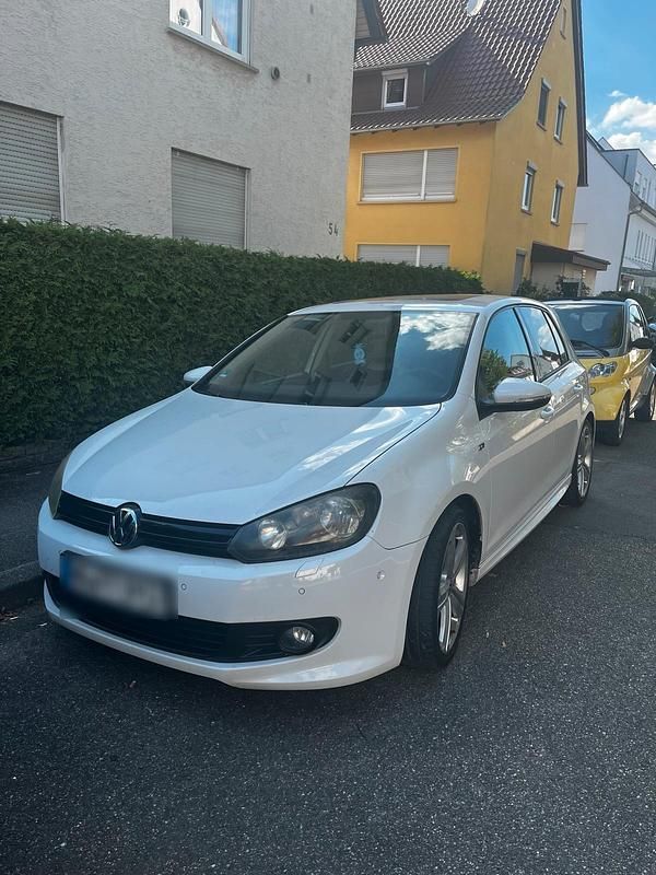 Weiß Gebraucht 2011 VW Golf VI Kleinwagen | 3.700 € (Superpreis) - Bild 1/4